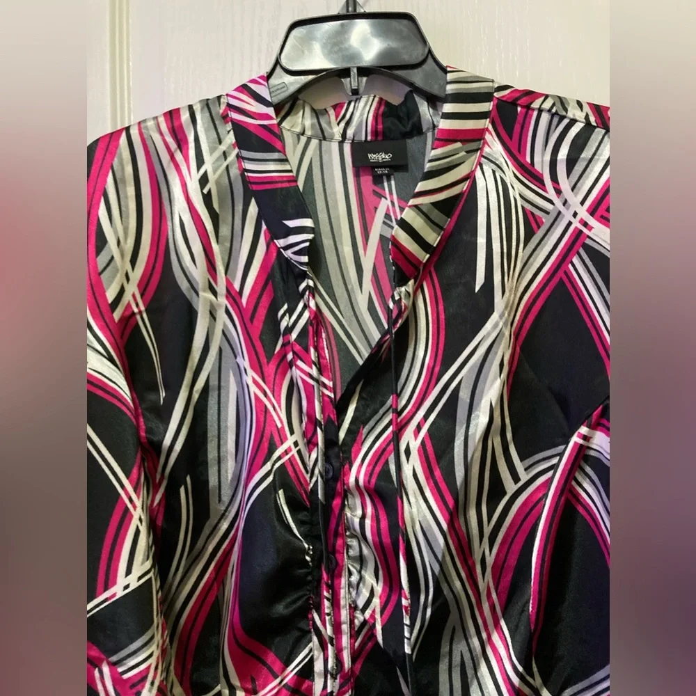 Plus size cute blouse - Picture 4 of 4